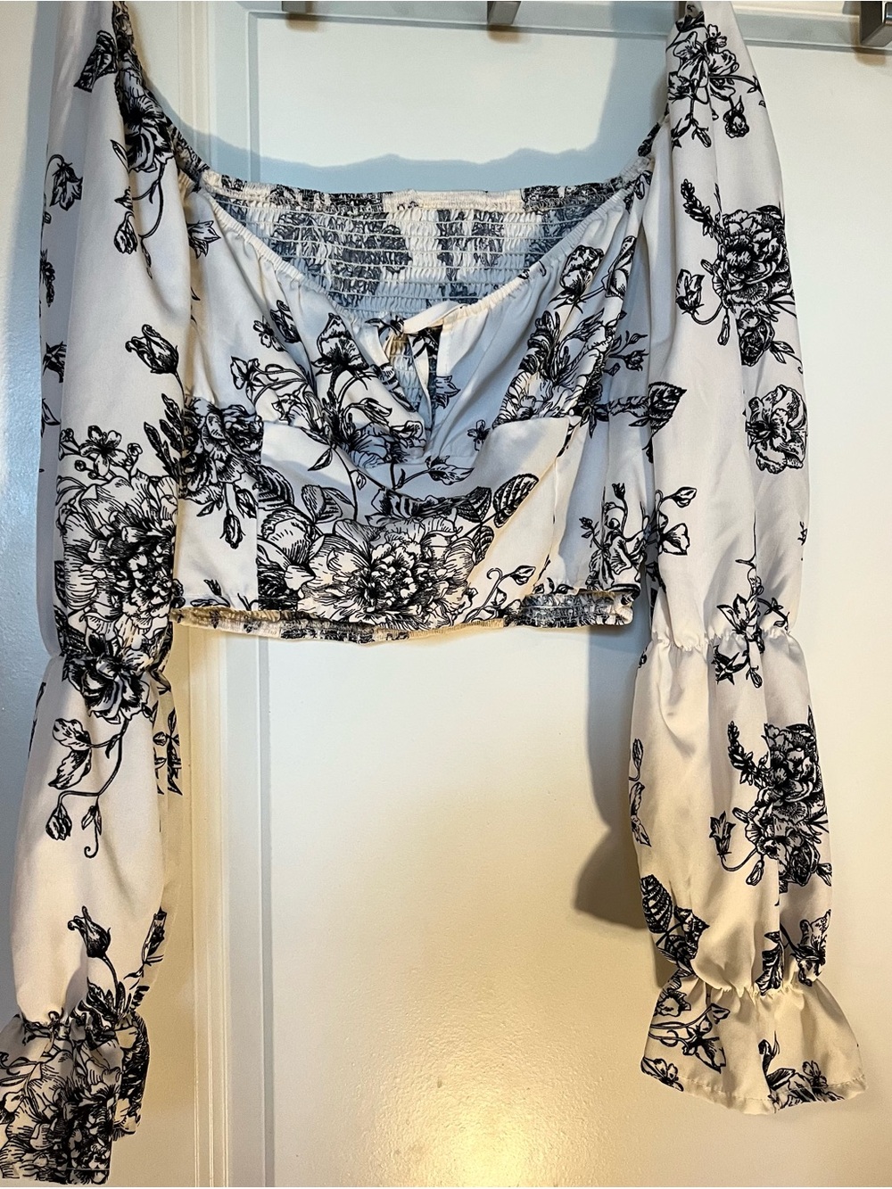 Women's White Floral Off-Shoulder Crop Top